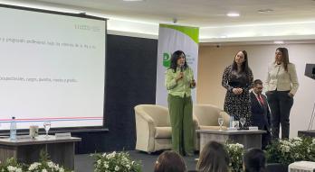 representantes del Viceministerio de Capital Humano y Gestión Organizacional