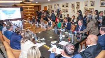 Presentación del PND en el Senado 
