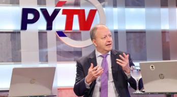 Ministro Carlos Fernández Valdovinos en Paraguay TV 