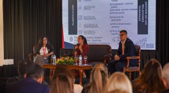 Viceministra Andrea Picaso en CLAD