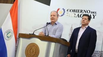 Ministro Carlos Fernández en Conferencia de prensa