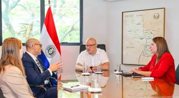 Reunión de ministro Lovera con el encargado de EEUU