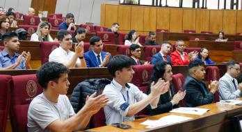 Capacitación a jóvenes sobre PND2050