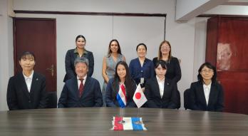 Voluntarios japoneses