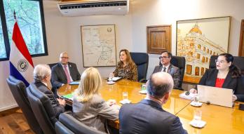 Ministro Lovera con CAF