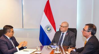 Ministro con CAF