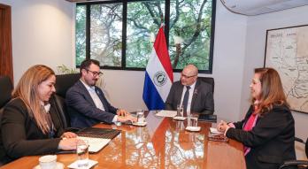 Reunión con el director nacional de Migraciones, Jorge Kronawetter.