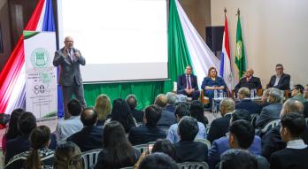 Ministro Lovera con economistas