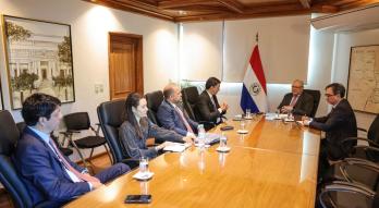Reunión ministro con representantes del Banco Itaú
