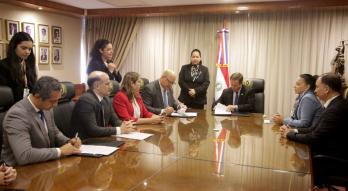 Firma de acuerdo entre el MEF y CSJ