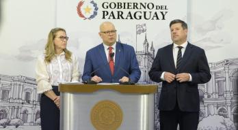 Ministro Lovera en conferencia de prensa