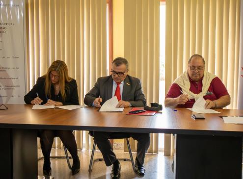 Acto de firma de convenio
