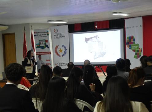 Éxposición en taller sobre Paraguay +verde en San Pedro 