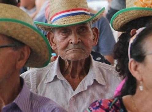 Personas adultas mayores- Gasto Social