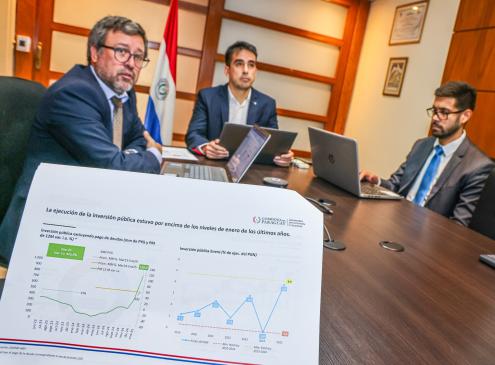 Autoridades en la presentación de Situfin