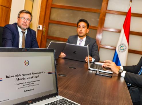 Autoridades en presentación de Situfin