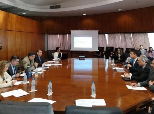 Reunión de Equipo Técnico del MEF con Diputados