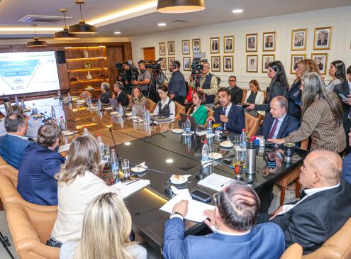 Presentación del PND en el Senado 