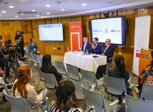Conferencia de Prensa Foro del BID