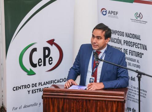 Marcelo Amarilla PND en Simposio