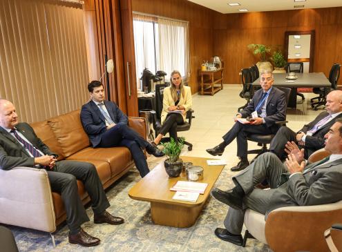 Reunión con el ministro de Bolivia 