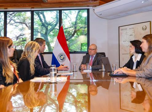 Reunión de ministro Oscar Lovera con el del MIC, Marcos Riquelme