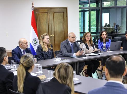 Reunión con farmacéutica