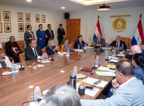 Reunión de ministro Lovera con el minitro Tadeo Rojas