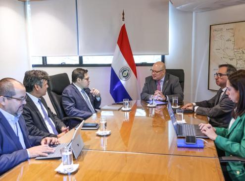 Ministro Oscar Lovera con Orué