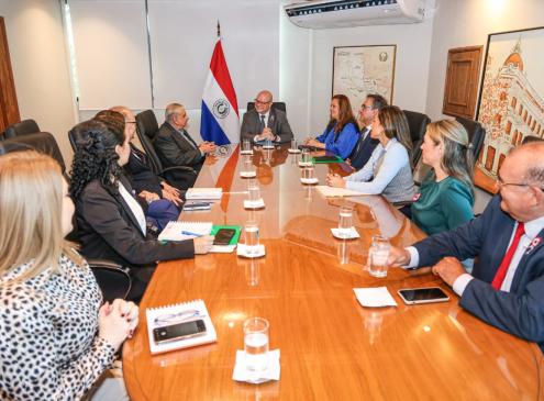 Reunión MEF e IPS