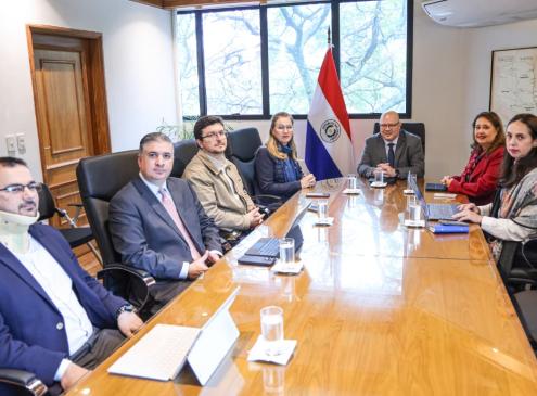 Reunión entre MEF y Salud