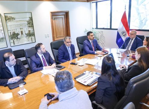 Ministro con ESSAP