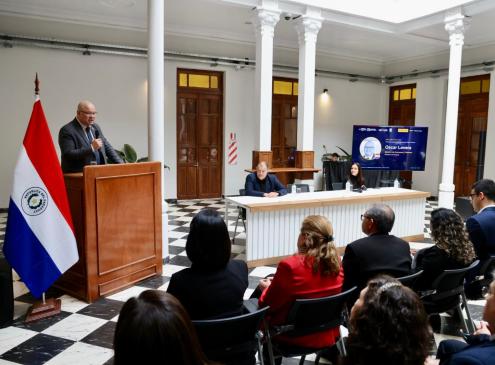 Ministro Lovera en presentación de “Panorama regional de la gestión del capital humano”